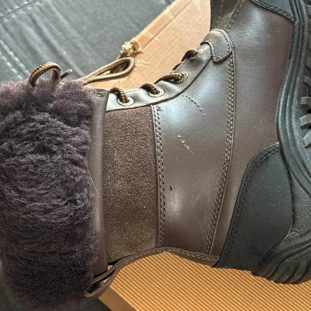 UGG Adirondack Boot ll In Brown & Black Size 7 Waterproof -4 Cold Weather Rating